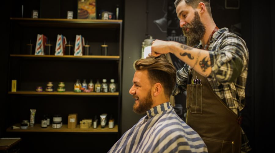  Không gian barber shop cổ điển, phong cách nam tính