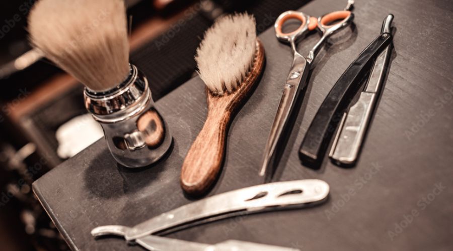 Dụng cụ cắt tóc chuyên nghiệp ở barber