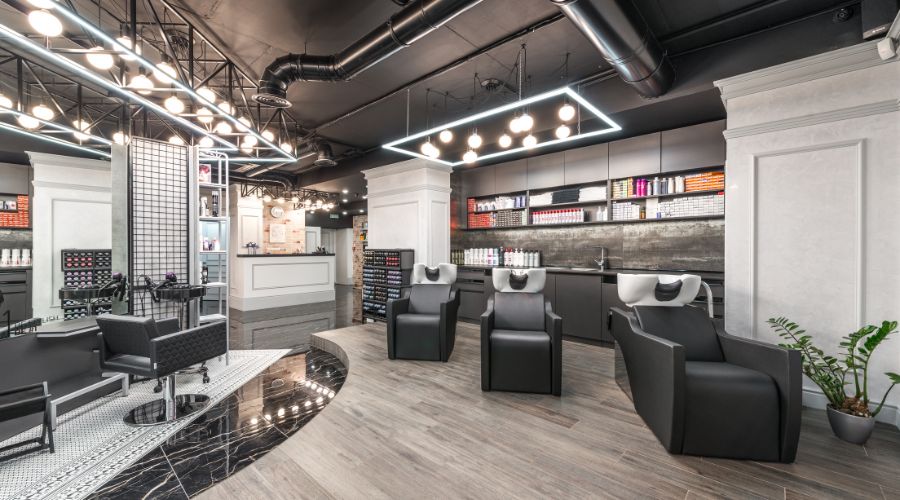  Hair Salon chuyên về các kĩ thuật cắt tóc, uốn nhuộm và tạo kiểu cho khách hàng